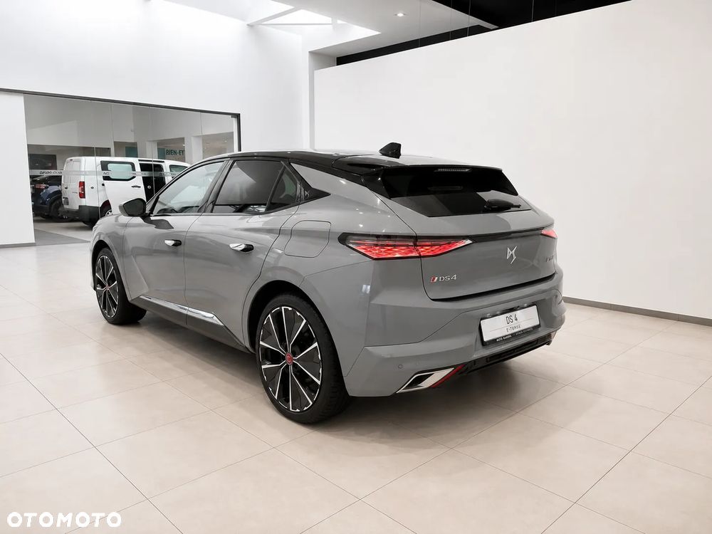 DS Automobiles DS 4 1.6 E-Tense Performance Line + - 6
