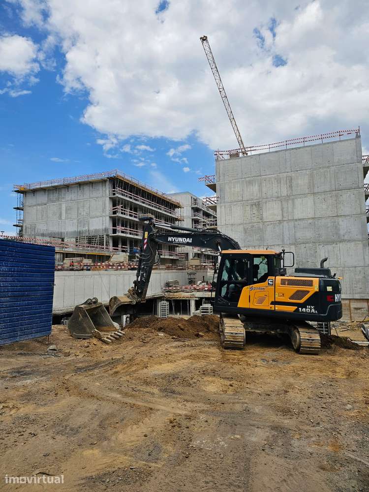 T2 Novo Último Piso c/ Lugar de Garagem e Arrumo em Oliveira do Douro - Grande imagem: 4/38