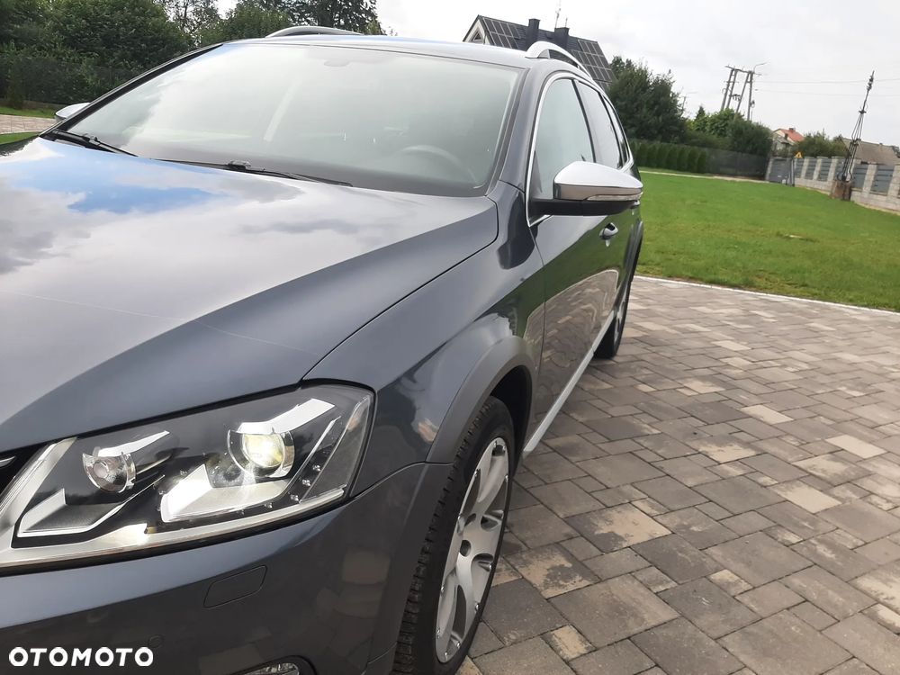 Volkswagen Passat Alltrack 2.0 TDI 4Mot DSG - 17