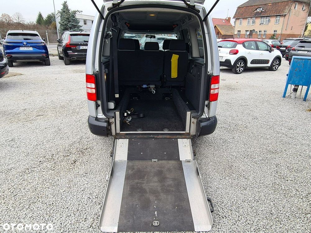 Volkswagen Caddy Maxi Trendline DSG - 10