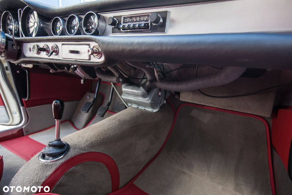 Volvo P1800 - 19