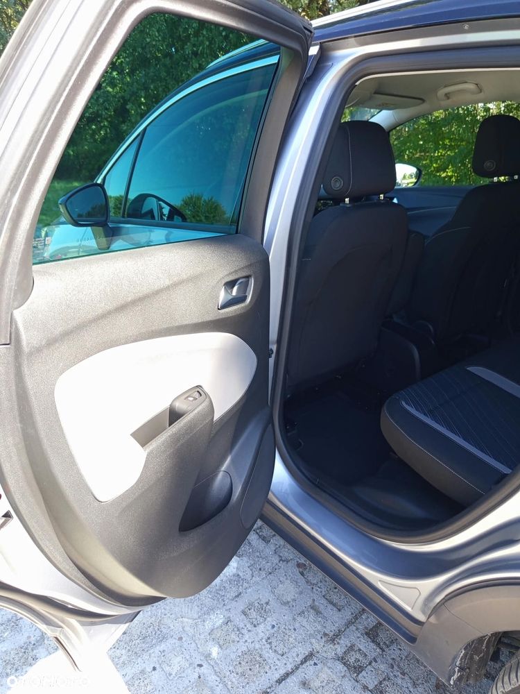 Opel Crossland X - 13