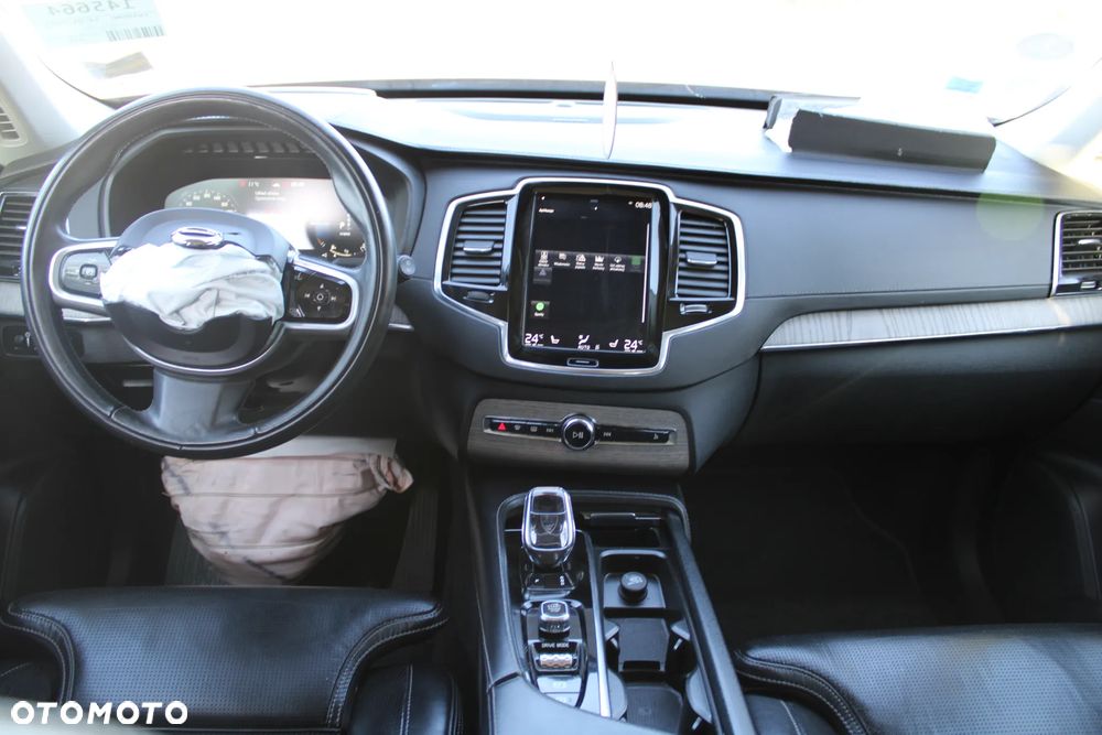 Volvo XC 90 T8 AWD Plug-In Hybrid Inscription 6os - 30