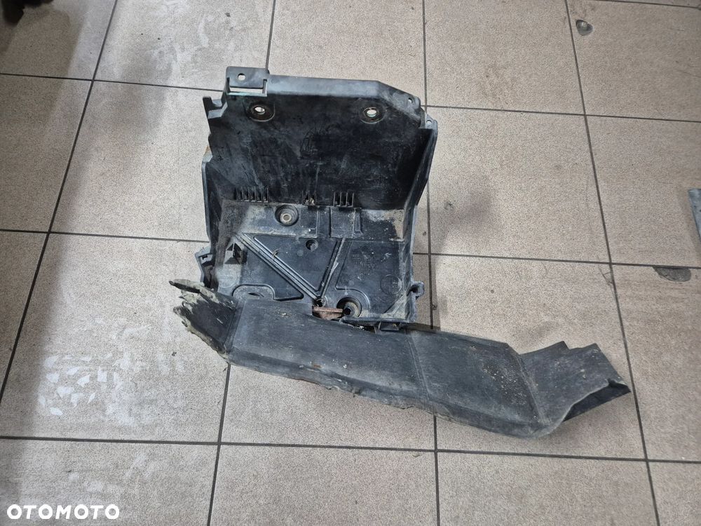 PODSTAWA AKUMULATORA RENAULT KANGOO II, MERCEDES CITAN 07-21r. - 2