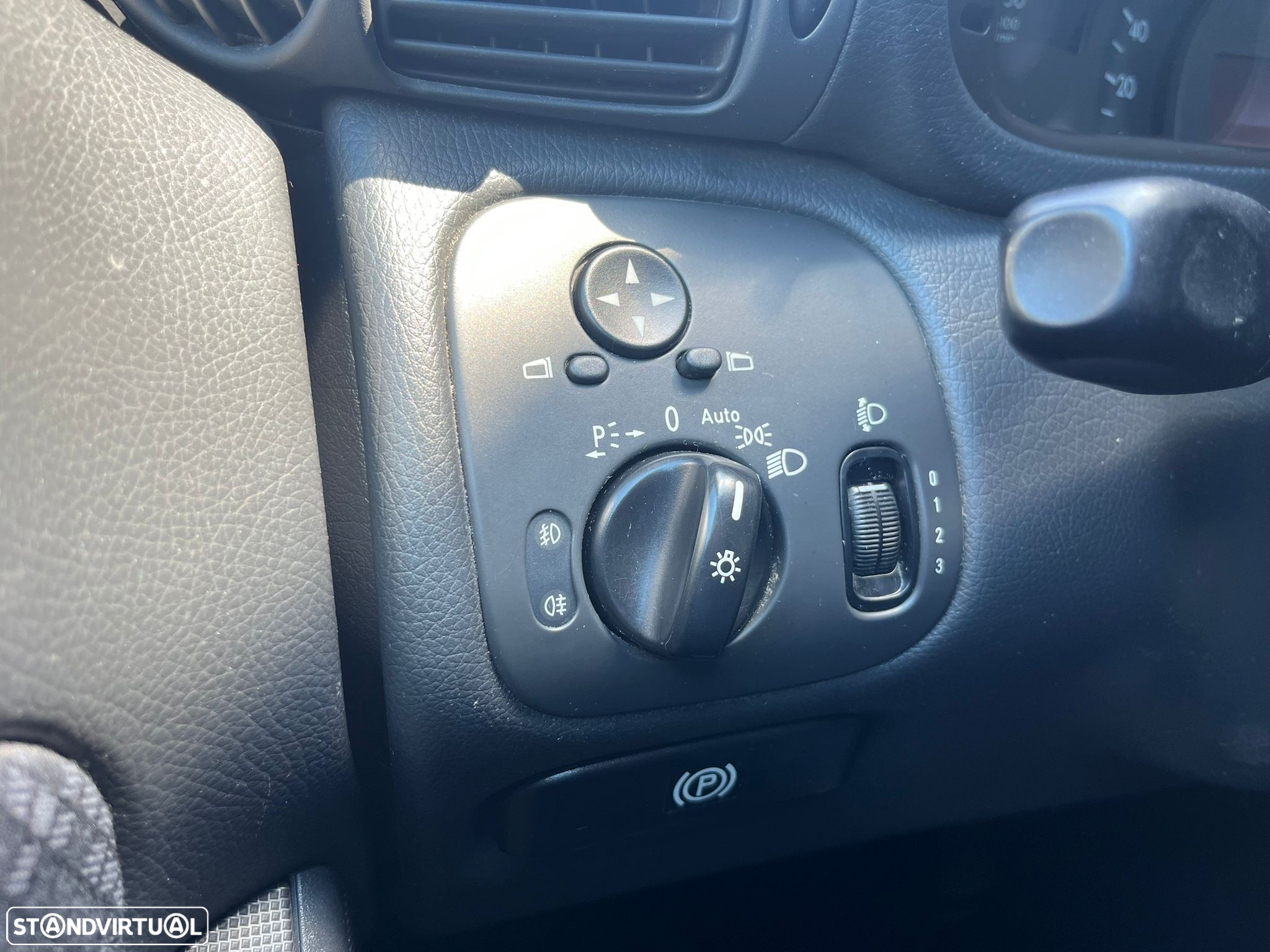 Mercedes-Benz C 220 - 26