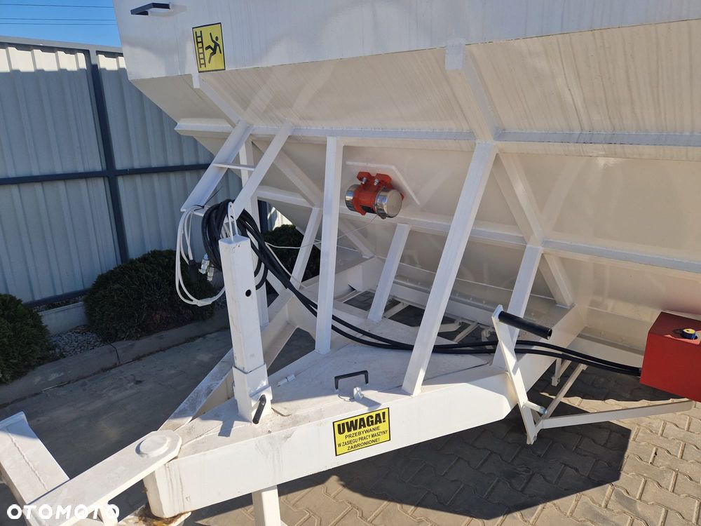 TOZAMET RS12000 * dostępny od ręki * rozsypywacz spoiw * - 8