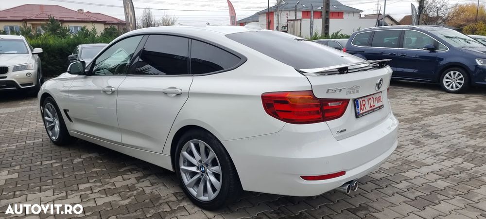 BMW Seria 3 320d xDrive Sport-Aut. - 2