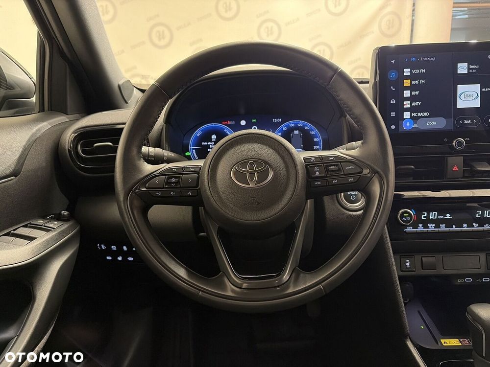 Toyota Yaris Cross Hybrid 1.5 Premiere Edition - 9