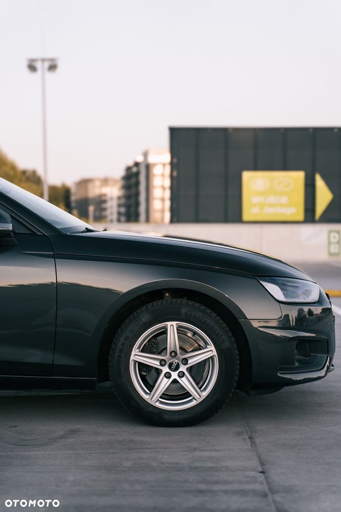 Audi A4 Avant 35 TDI mHEV S tronic - 4