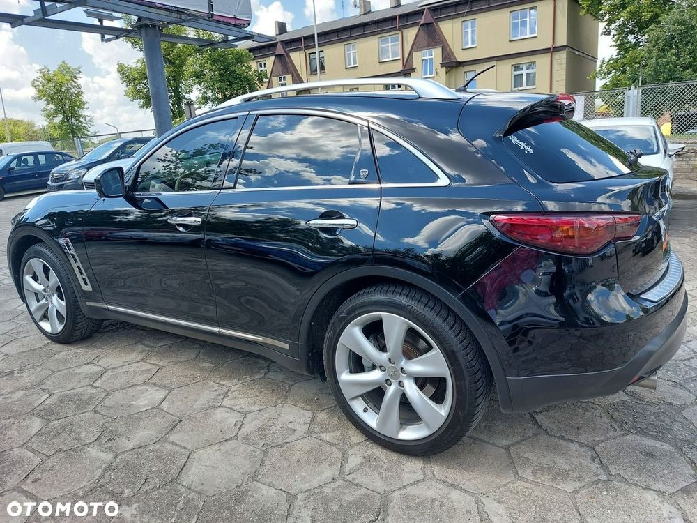 Infiniti FX - 13