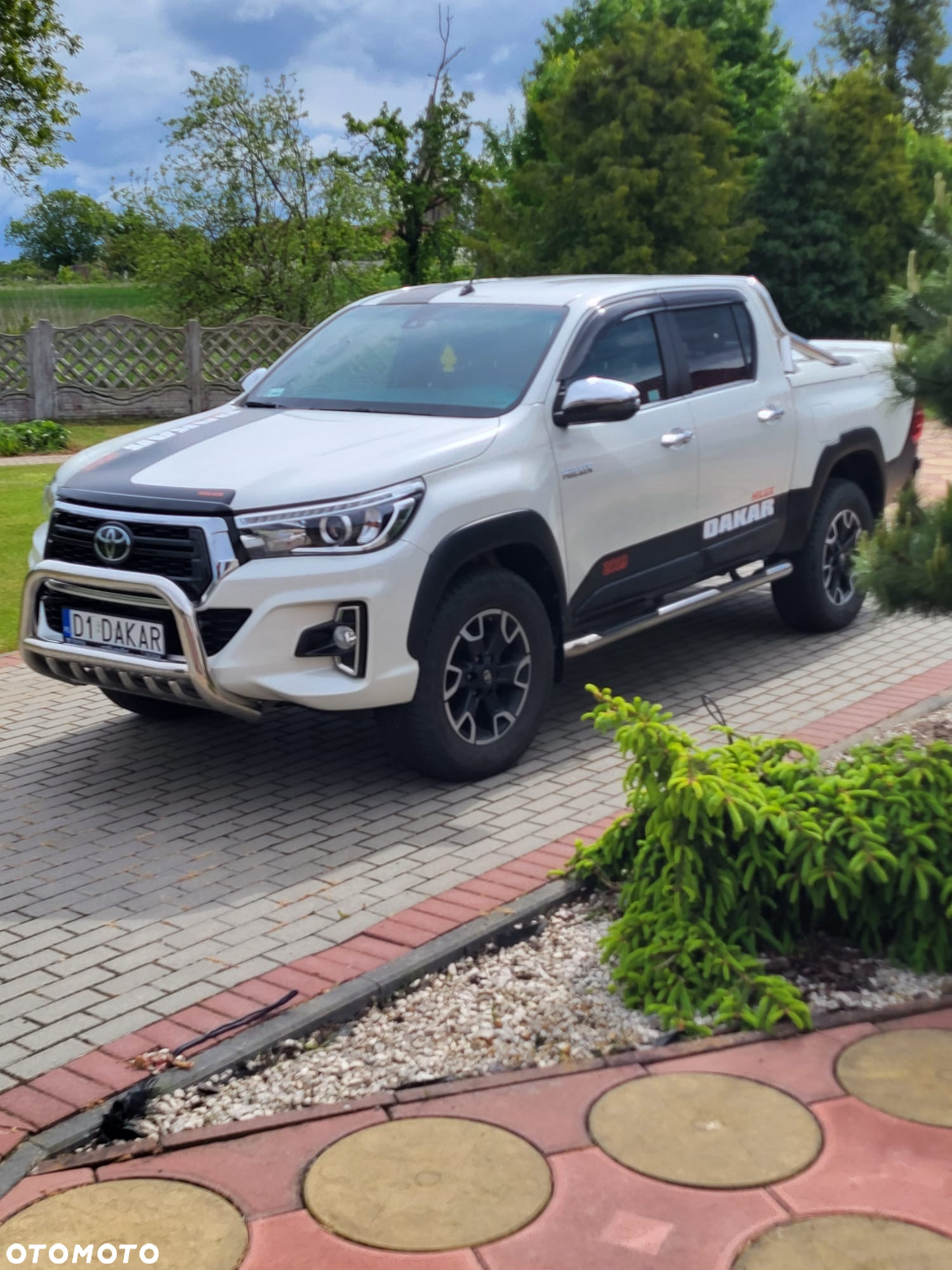 Toyota Hilux - 4