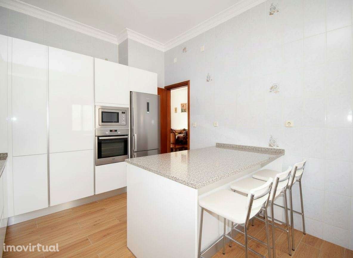 Prédio à venda em Odivelas - Grande imagem: 4/30