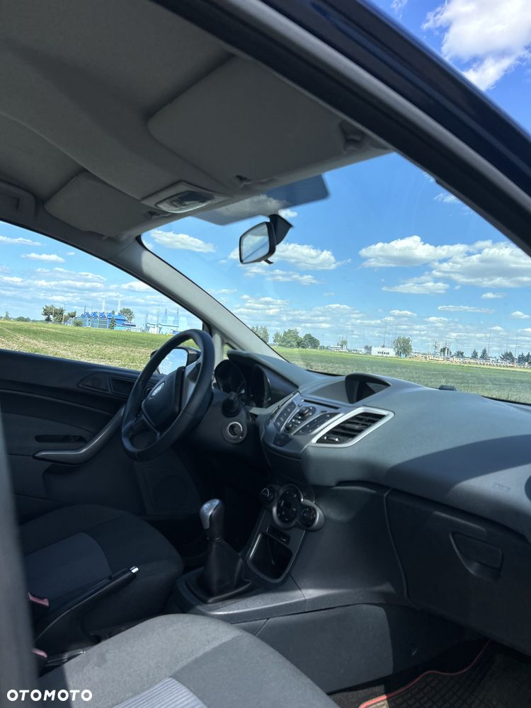 Ford Fiesta 1.25 Silver X plus EU5 - 13
