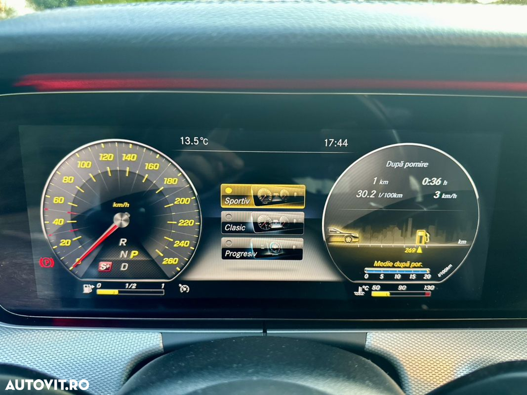 Mercedes-Benz E 220 d 4Matic T 9G-TRONIC AMG Line - 37