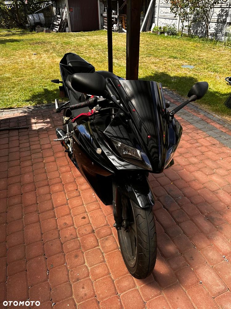 Yamaha YZF - 2