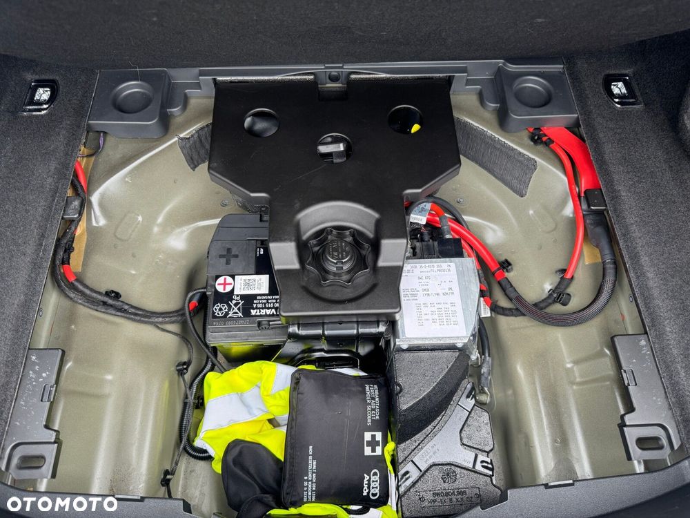 Audi A4 Limousine - 15