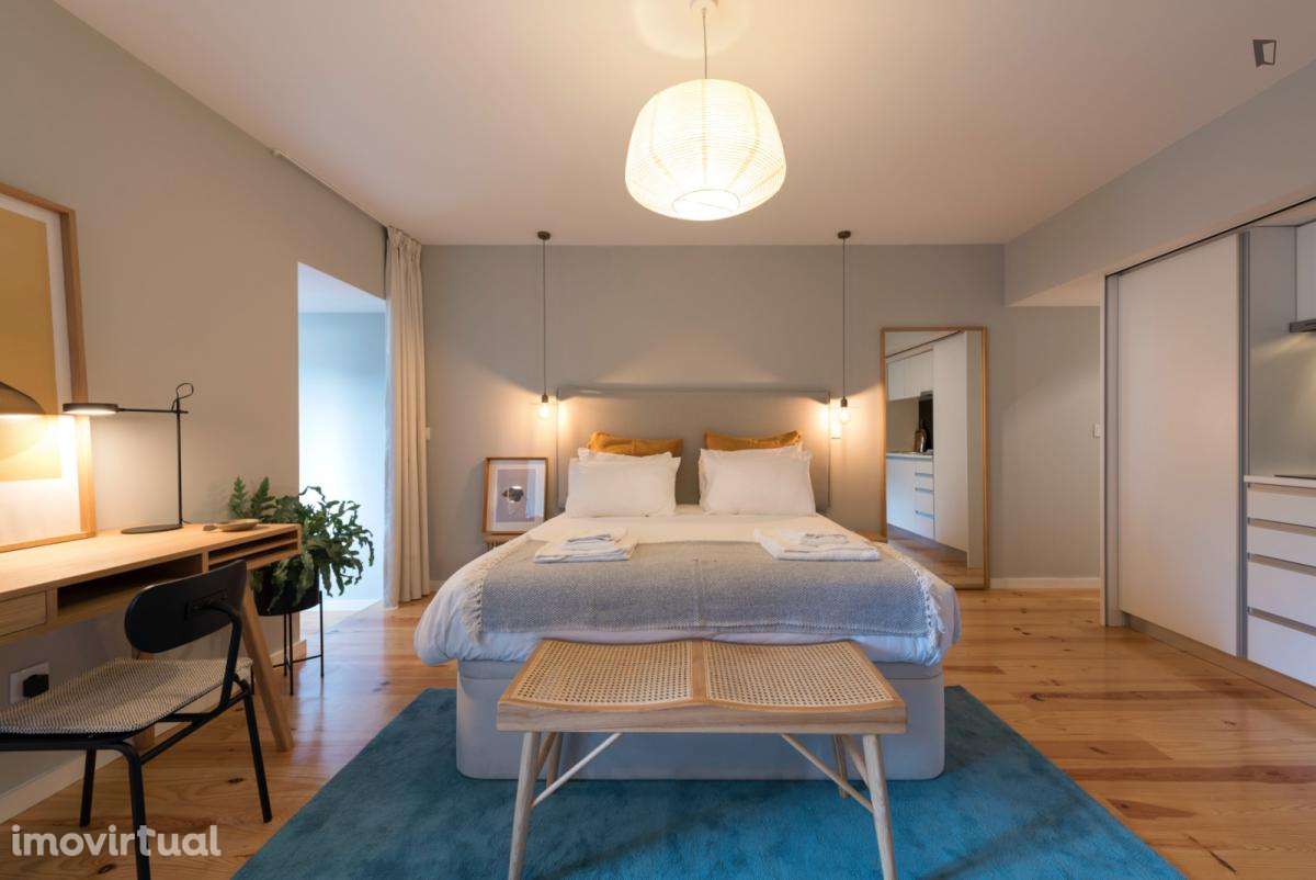 Estúdio - localizado em Santo Ildefonso Porto - Grande imagem: 5/26