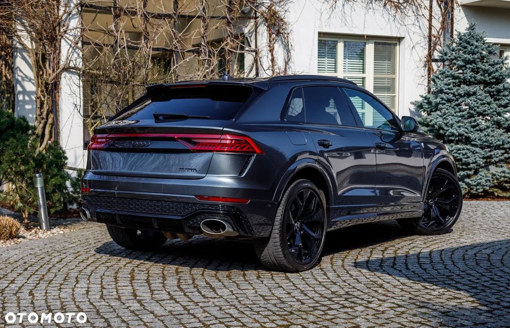 Audi RS Q8 - 2