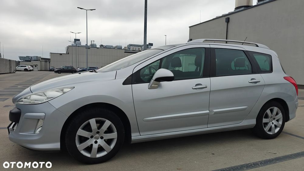 Peugeot 308 2008 photo 2