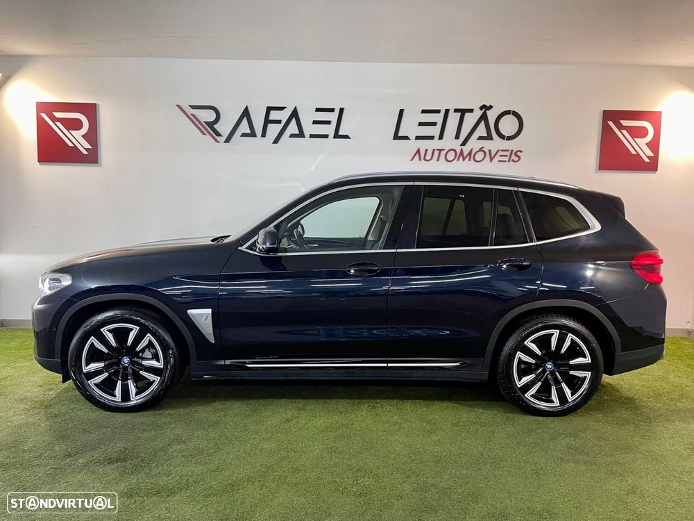 BMW iX3 Inspiring - 10