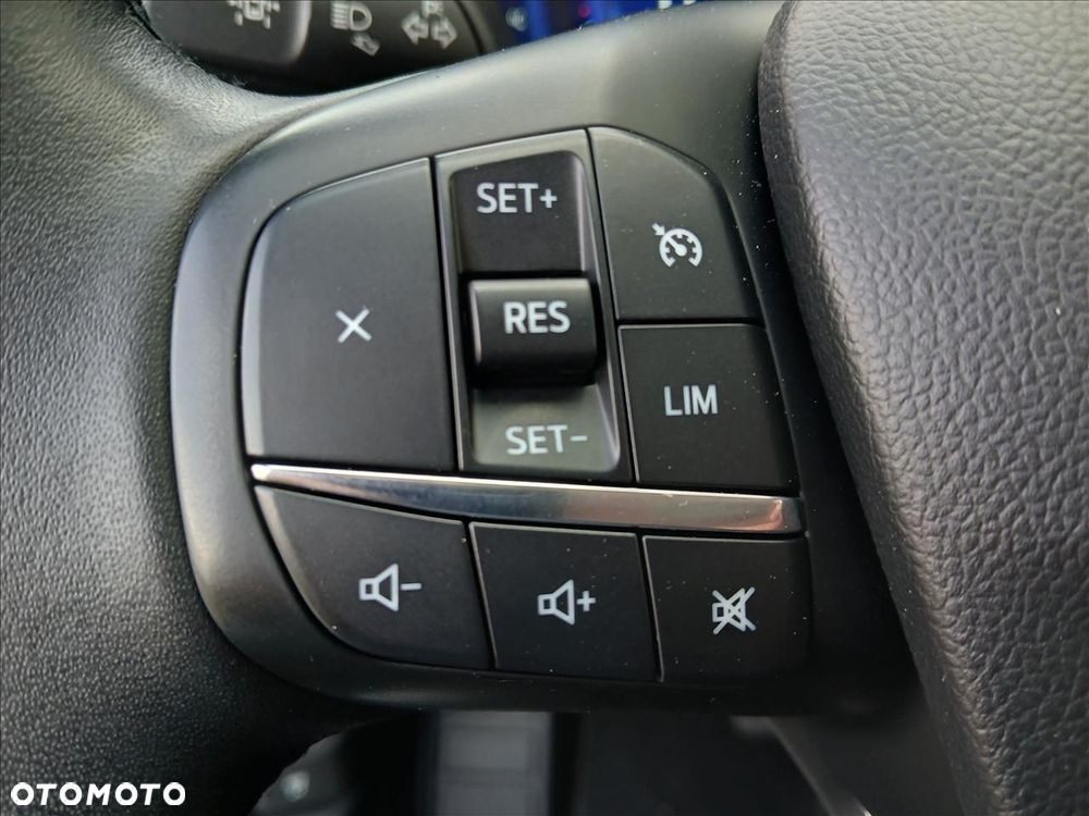Ford Kuga - 22