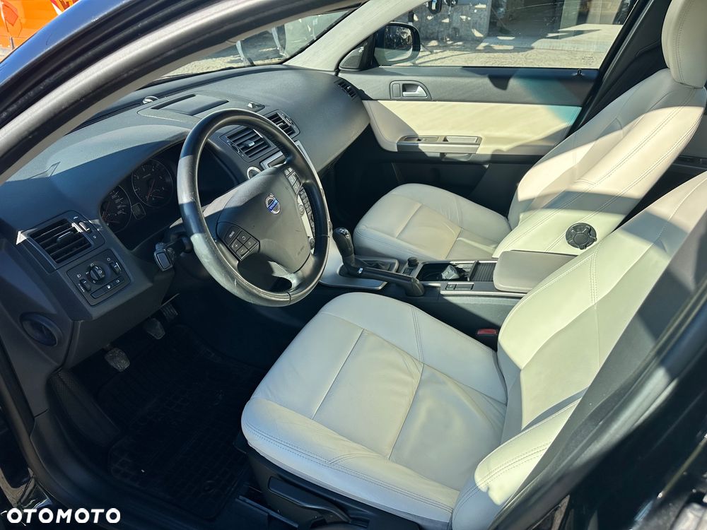 Volvo S40 1.6D Momentum - 17