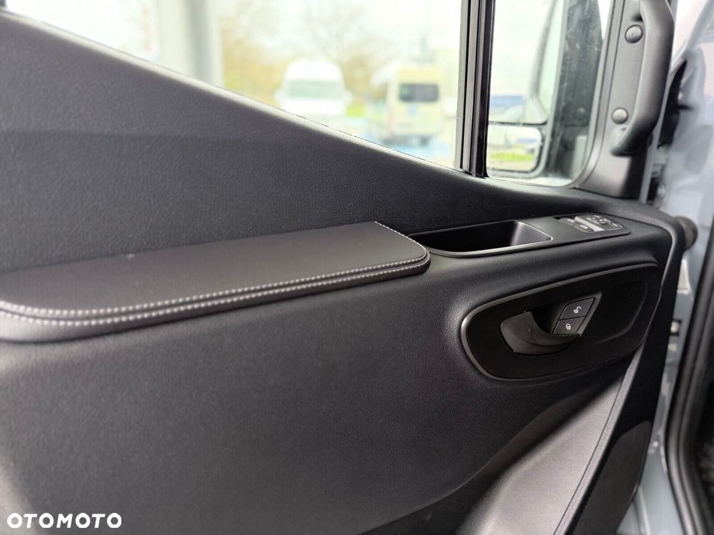 Mercedes-Benz Sprinter 317 cdi Doka 7-os. - 12