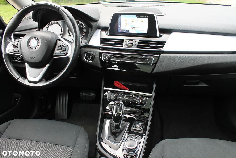 BMW Seria 2 220d xDrive Sport-Aut - 6