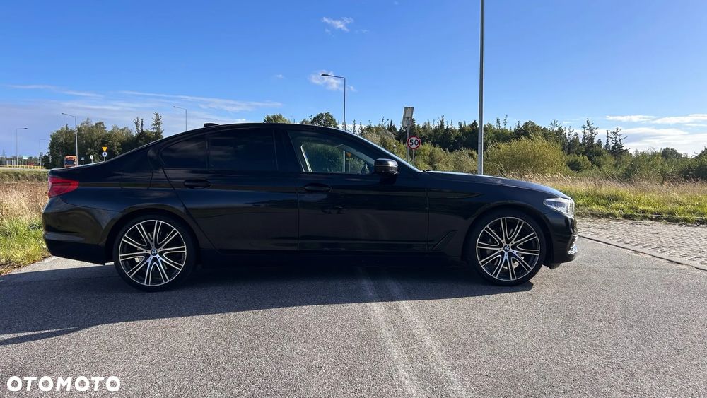BMW Seria 5 530d xDrive - 8
