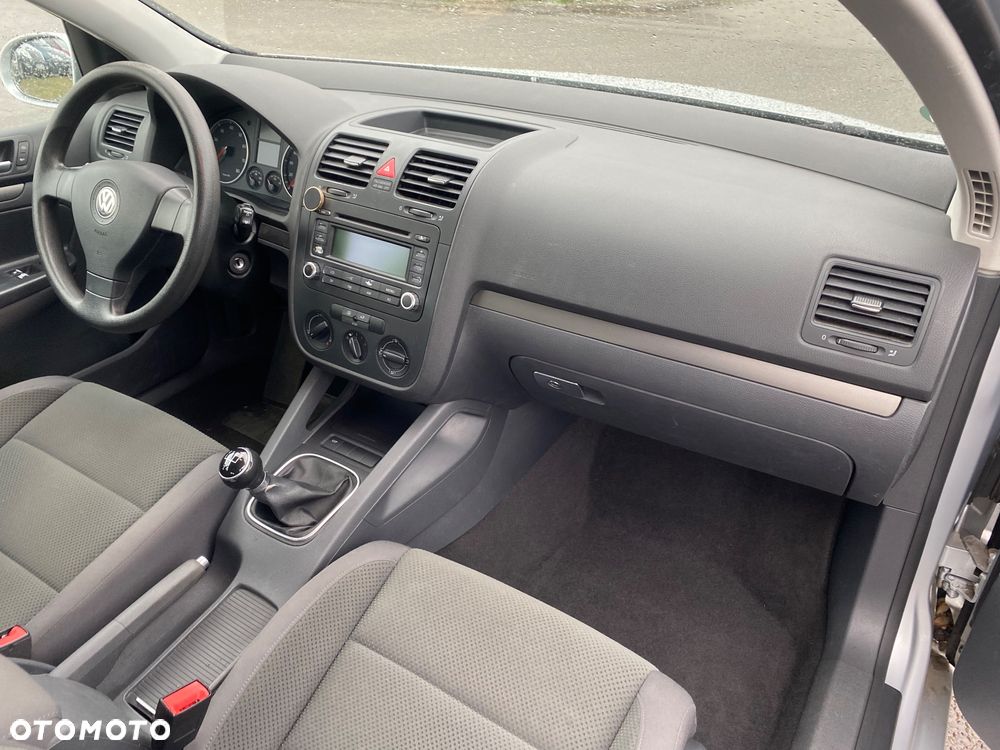 Volkswagen Golf 1.4 Comfortline - 27