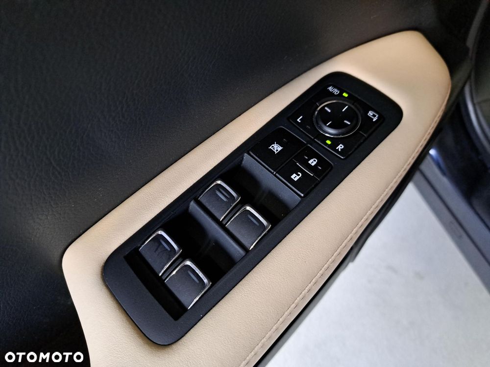 Lexus RX 450h Business Edition - 38