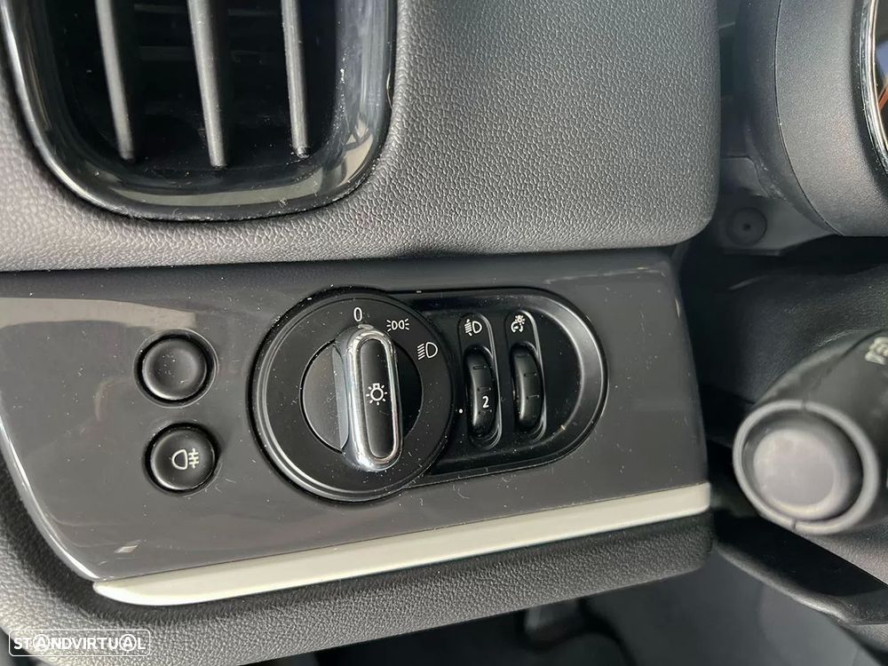 MINI Countryman Cooper SE ALL4 Auto - 22