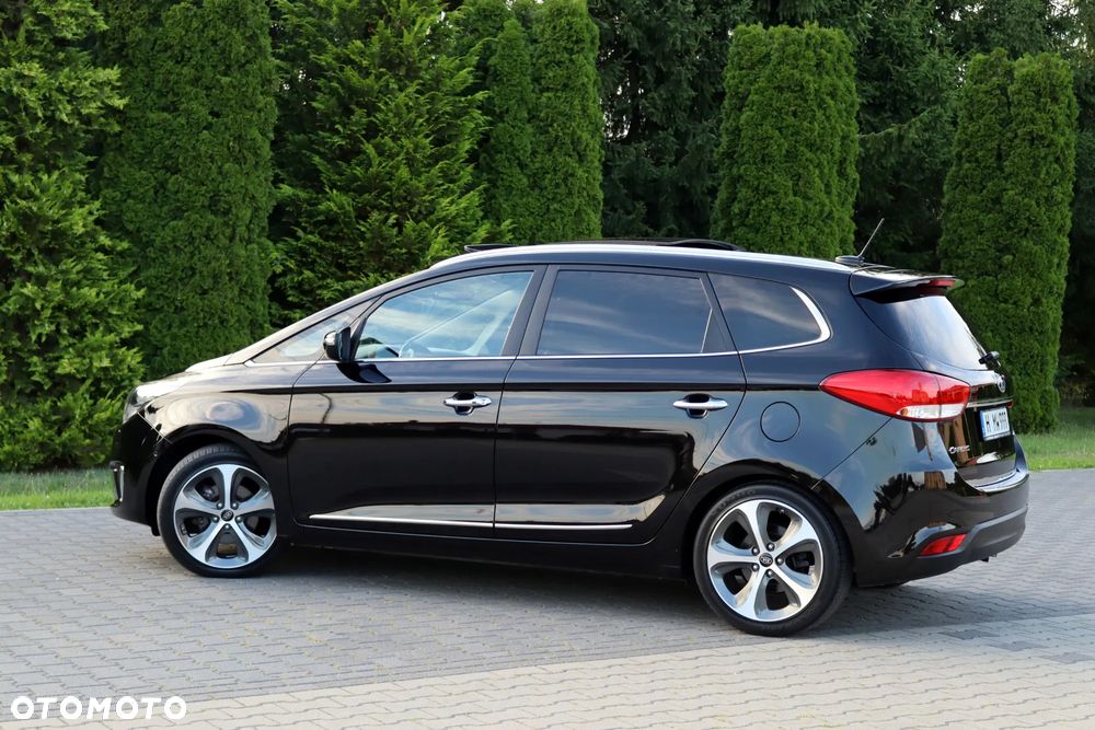 Kia Carens 1.7 CRDi L 7os - 10