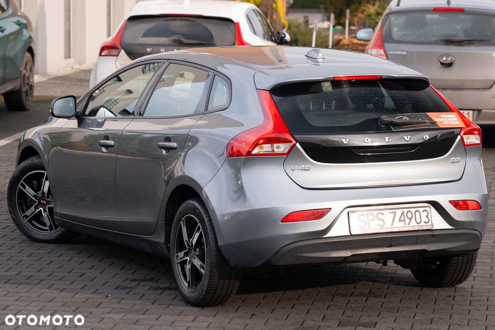Volvo V40 D2 Geartronic Momentum - 15