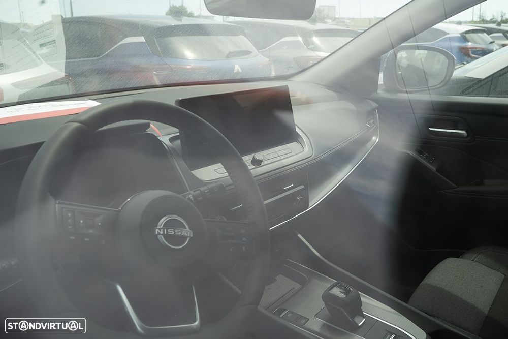 Nissan Qashqai 1.3 DIG-T N-Connecta LED Xtronic - 3