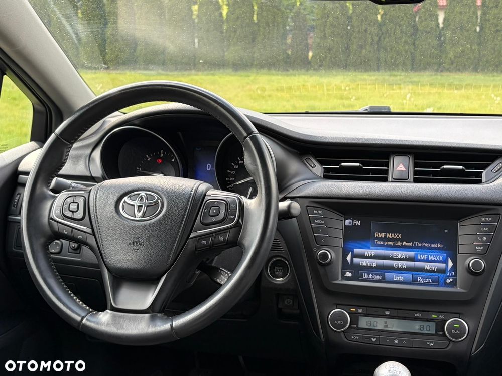 Toyota Avensis 2.0 D-4D Prestige - 16