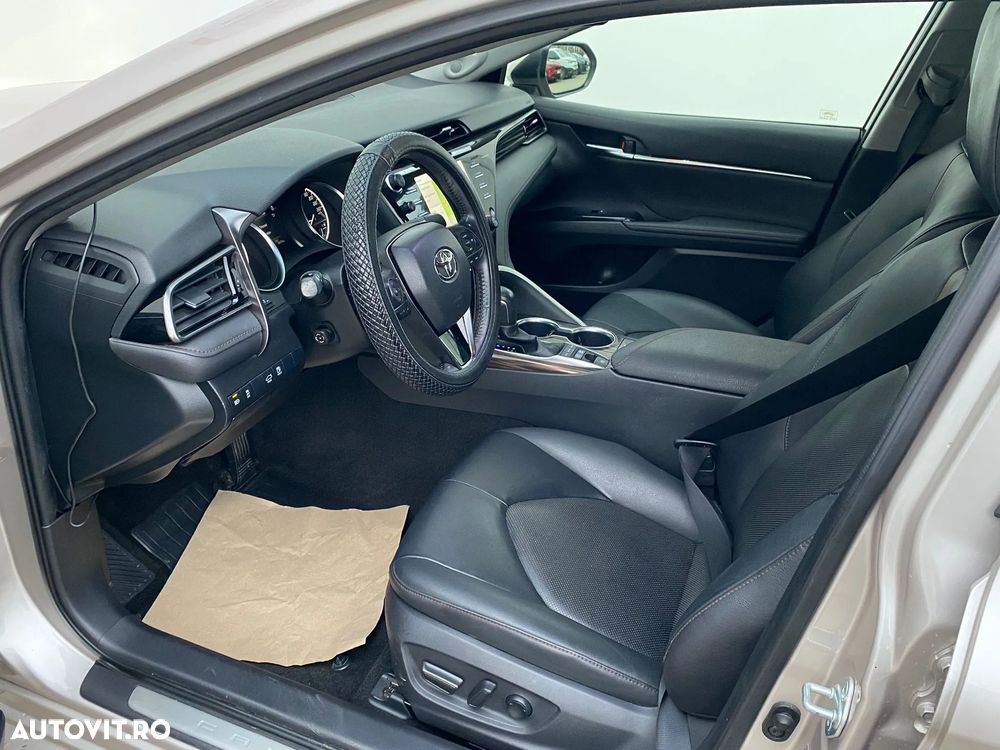 Toyota Camry 2.5 Hybrid Exclusive - 5