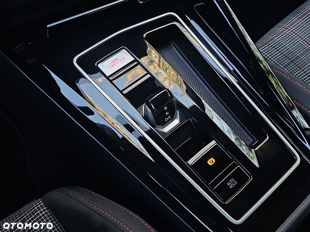 Volkswagen Golf - 27