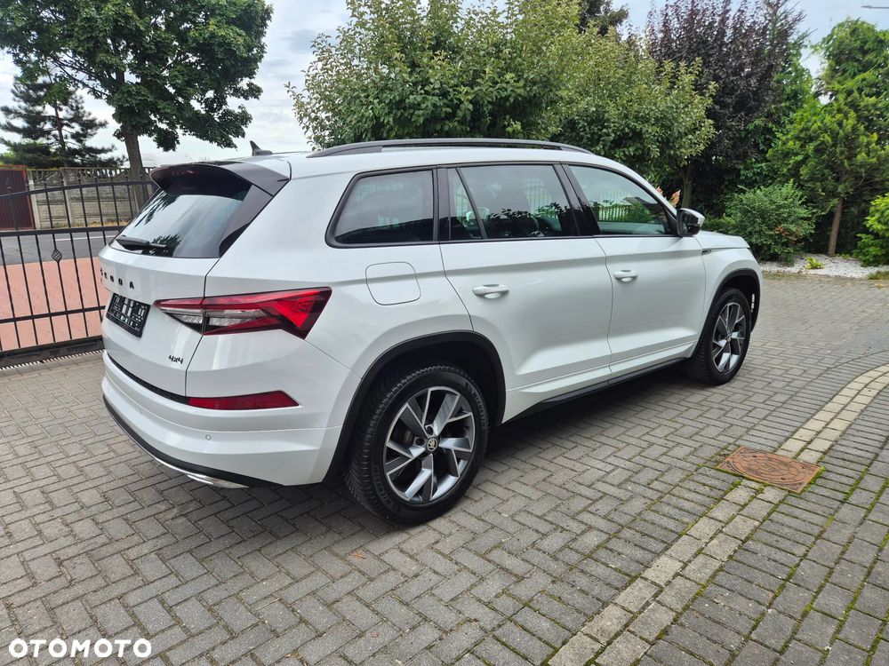 Skoda Kodiaq 2.0 TDI 4x4 DSG Sportline - 6