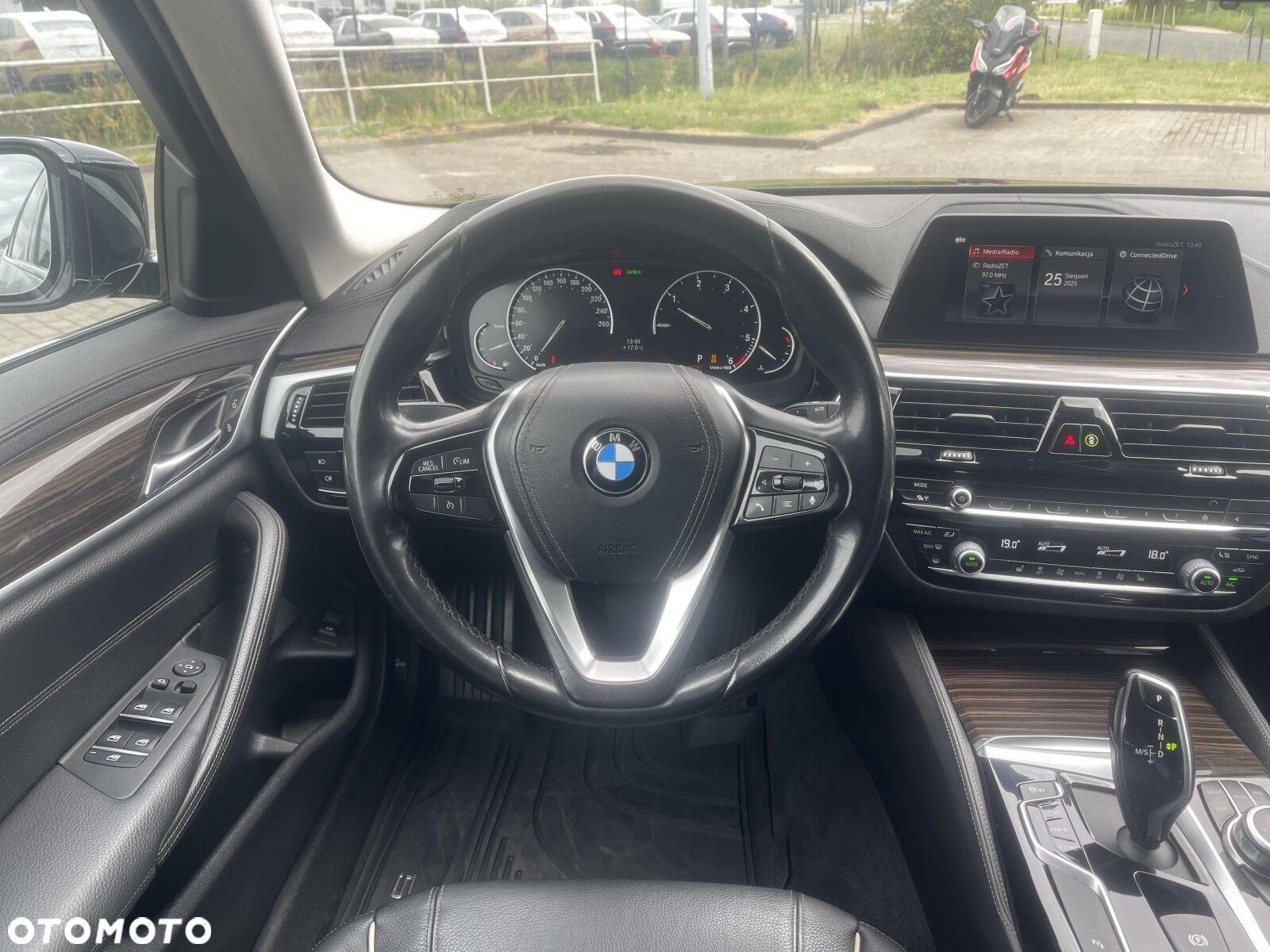 BMW Seria 5 520d xDrive Luxury Line - 9