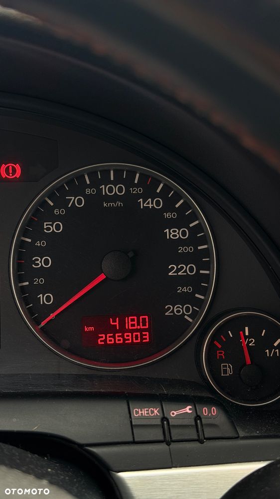 Audi A4 Limousine - 15