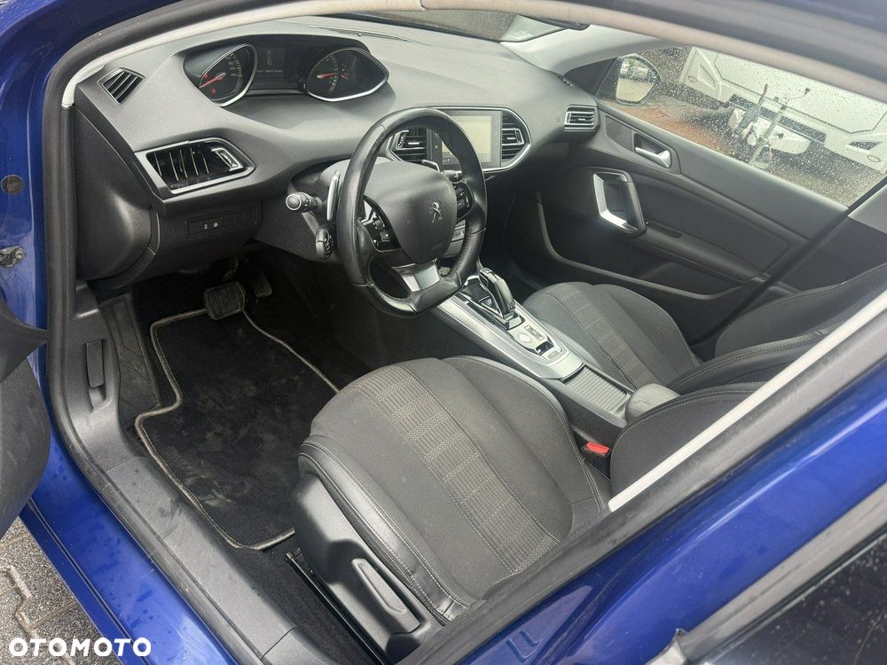 Peugeot 308 - 7
