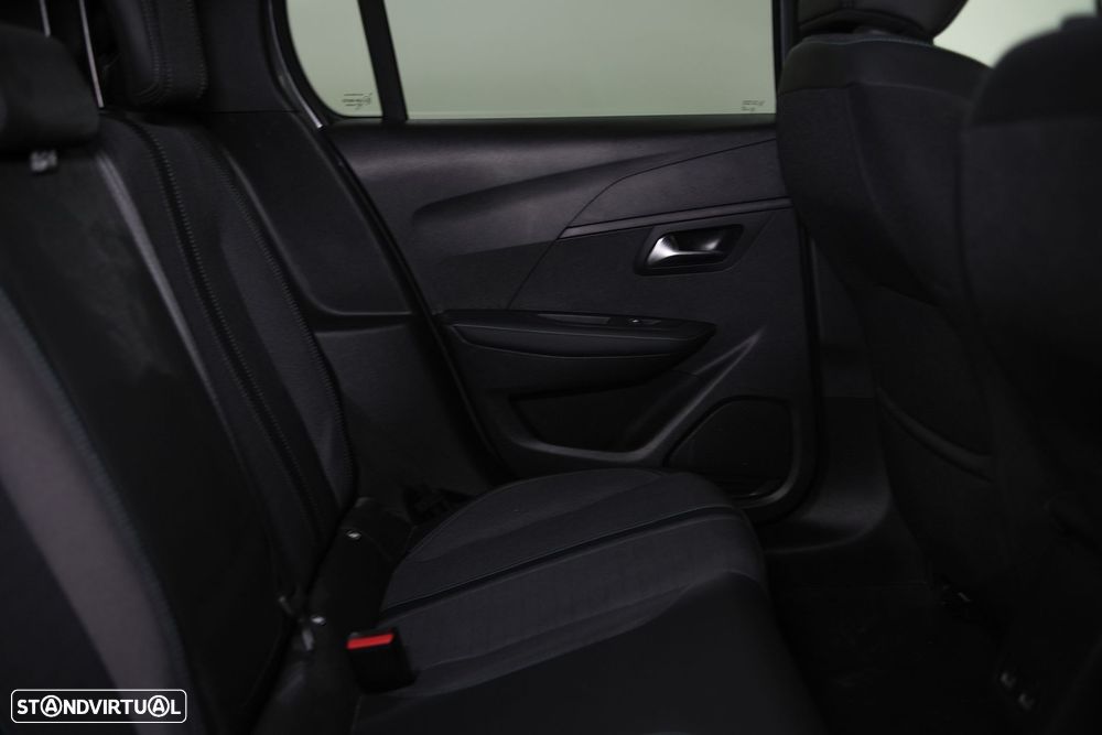 Peugeot 208 1.2 PureTech Allure - 41