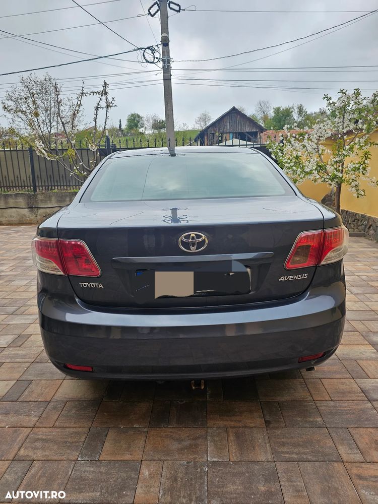 Toyota Avensis 1.8 Multidrive Edition - 3