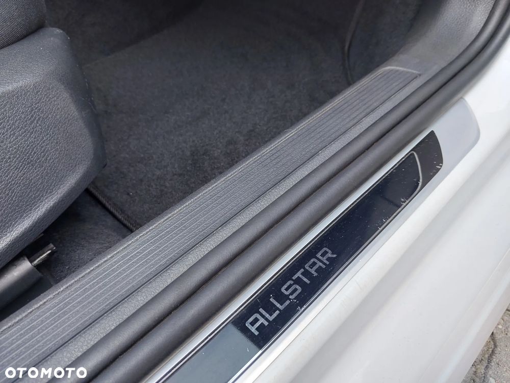 Volkswagen Golf 2.0 TDI BlueMotion Technology DSG Edition - 29