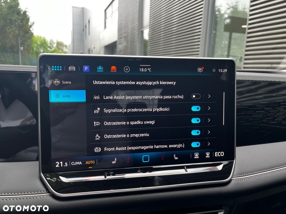 Volkswagen Tiguan - 19
