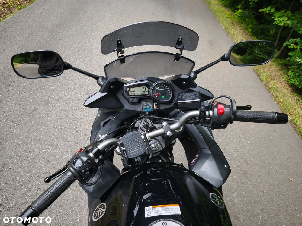 Yamaha XJ - 6