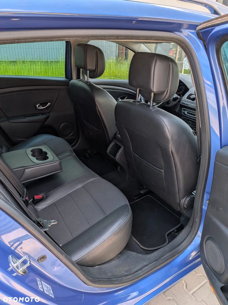 Renault Megane TCe 180 GT - 12