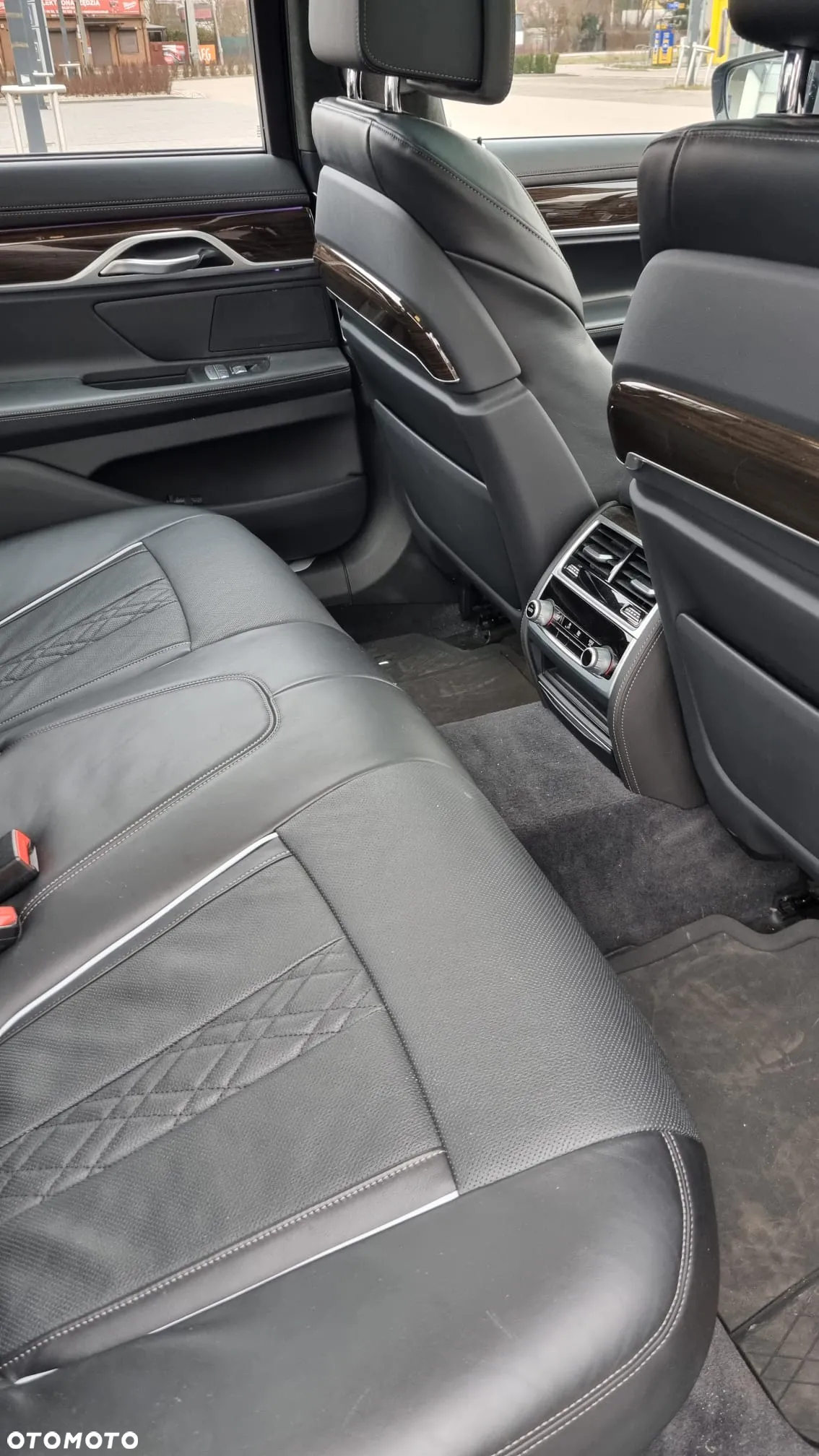 BMW Seria 7 750d xDrive - 25