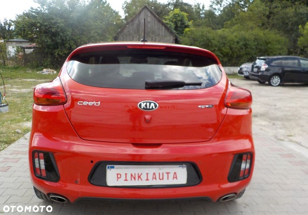 Kia Ceed - 16